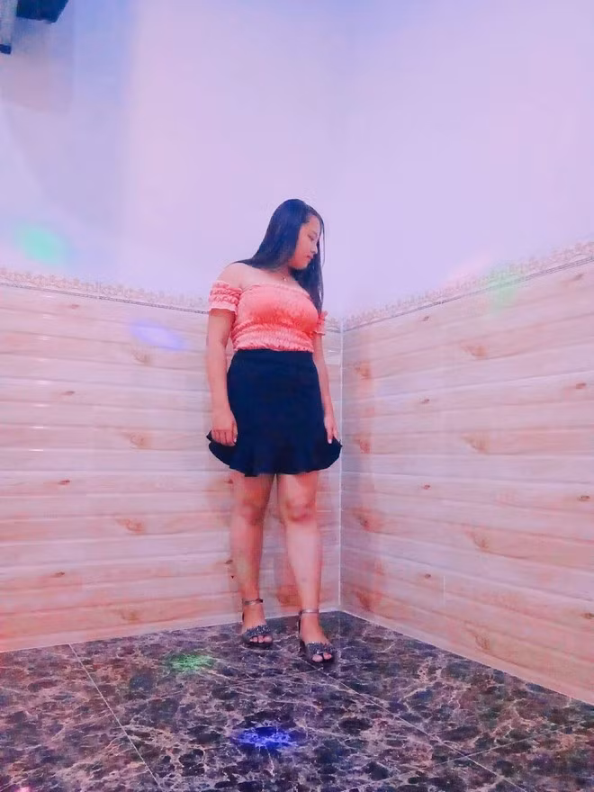 Từng nhận về những lời nhận xét không hay về ngoại hình của mình như "cục thịt mỡ vĩ đại", "mập không ai thèm yêu", Huỳnh Hàn Trúc Lâm (SN 2002, ở Phú Yên) đã quyết tâm thay đổi ngoại hình "ngoại cỡ", lột xác thành hot girl với số đo 3 vòng quyến rũ 86-60-92.