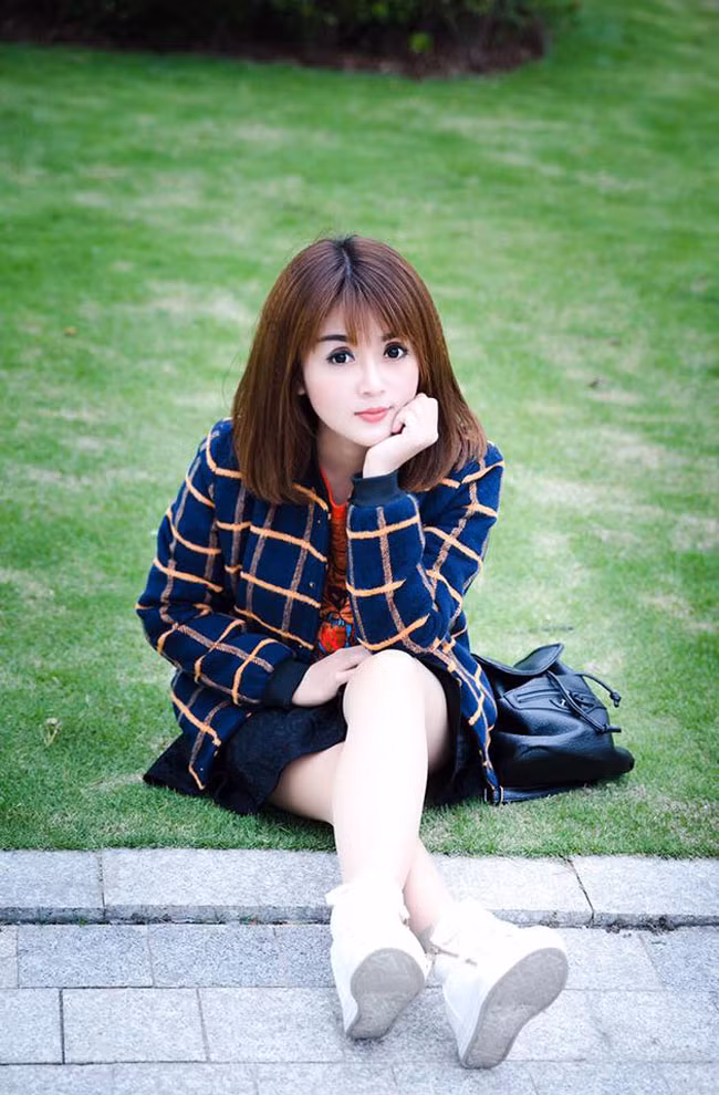 Mẹ mẫu nhí An Nhiên gây ấn tượng bởi làn da trắng nõn, gương mặt đẹp với những đường nét thanh tú.