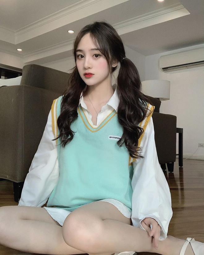 Jani còn rất đa tài với nhiều tài lẻ như làm MC, người mẫu, thợ trang điểm, diễn viên,...