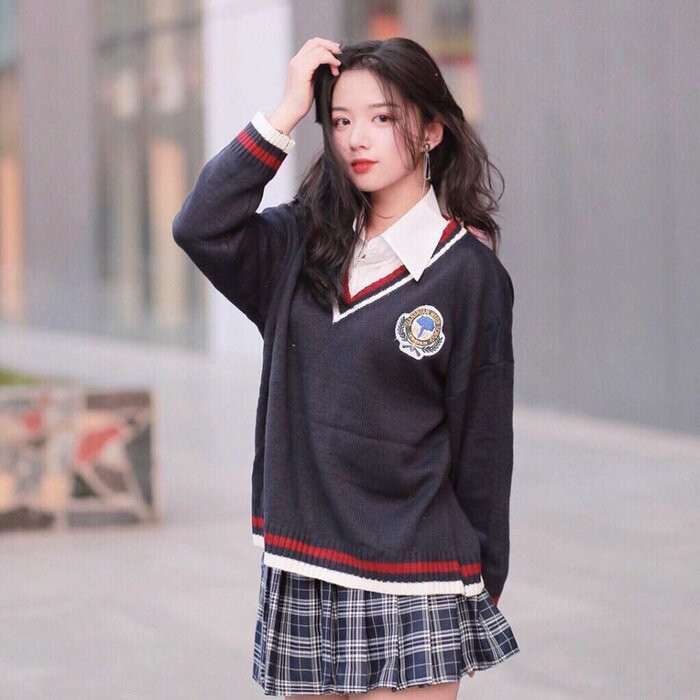 Được biết, Phan Hằng hiện là sinh viên năm nhất, lớp BBAE, ngành Khởi nghiệp và Phát triển Kinh doanh của trường Đại học Kinh tế Quốc dân.