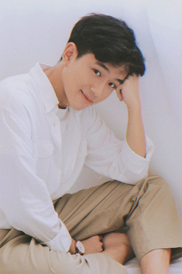 Anh chàng hot boy IELTS Nguyễn Thiện Khiêm không còn quá xa lạ với những ai hay theo dõi mạng xã hội và thích học tiếng Anh.
