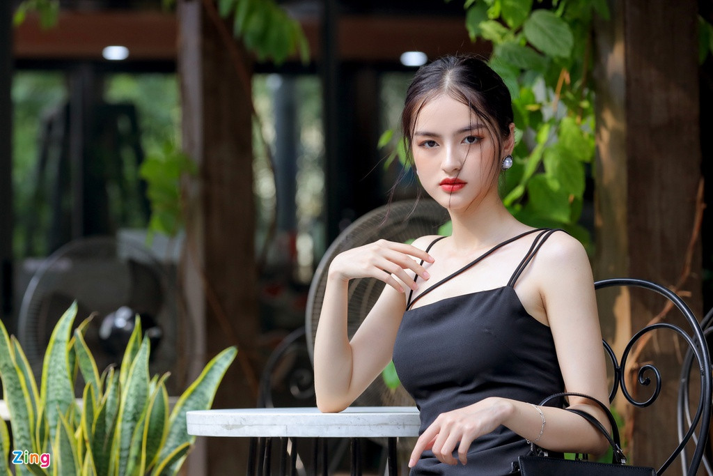 "Tôi hài lòng với những gì mình đang có. Tôi yêu cơ thể, yêu chính bản thân mình. Tôi nghĩ rằng vẻ đẹp của một người con gái là sự hội tụ của nhiều yếu tố, vì thế tôi không nghĩ rằng đâu là điểm mạnh của mình. Tôi cũng không kỳ vọng rằng bản thân sẽ phải dành được ngôi vị này hay vị trí kia, quan trọng nhất là sau cuộc thi, tôi sẽ trở thành phiên bản tốt hơn của chính mình", Hà My bày tỏ.