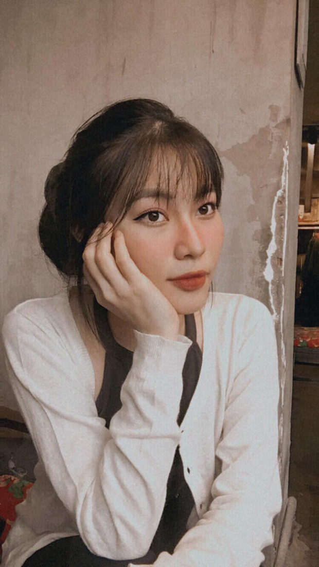 Động lực chính khiến cô bạn đăng kí tham dự Hoa hậu Việt Nam là những chuyến thiện nguyện, giúp đỡ trẻ em và cộng đồng của chương trình.