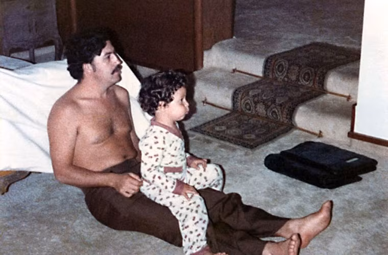 Một hình ảnh khác về Escobar.