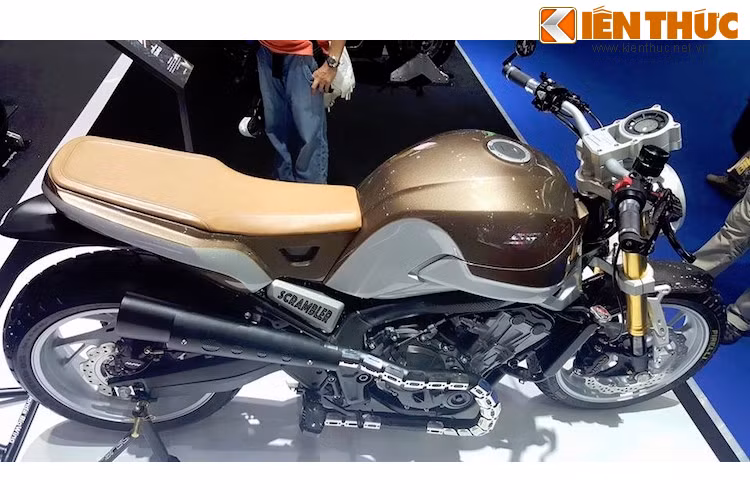 Hiện tại mới chỉ ở dạng concept nhưng với sự xuất hiện của CB650F Scrambler nối tiếp chiếc Six50 của năm ngoái, có thể thấy rõ rằng Honda đang thực sự có ý định sản xuất một phiên bản scrambler từ dòng CB650F.
