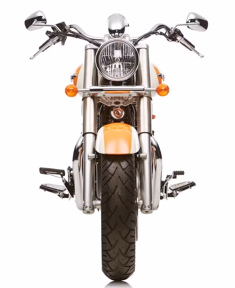 Trước mắt, những phiên bản America đặc biệt này sẽ chỉ được bán ở Anh, với giá 7839 Bảng cho bản America (tương đương 252 triệu đồng) và 8399 Bảng (270 triệu) cho bản America LT.