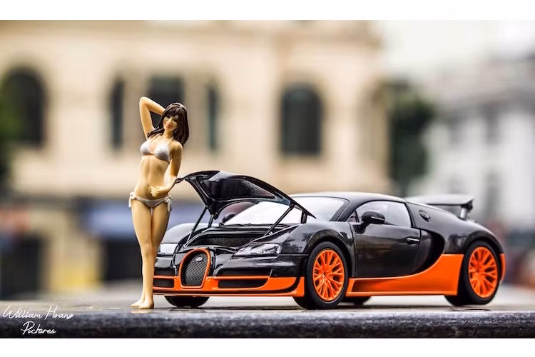 So với một chiếc Bugatti Veyron bình thường, Veyron Supersport có một số thay đổi ở ngoại thất với cản trước có thiết kế khí động học mới, cản sau có các khe tản nhiệt lớn hơn và ống xả kép.