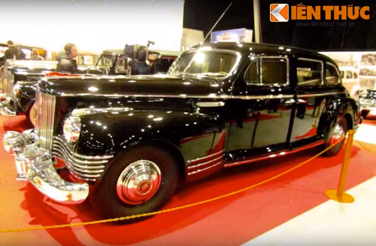 Một chiếc limousine ZIS-115 được bọc thép, được sử dụng từ năm 1947 tới 1956 để chở Tổng bí thư Joseph Stalin
