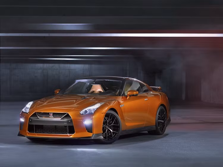 Kể từ mùa hè năm nay, Nissan GT-R 2017 sẽ xuất hiện tại các đại lý Nissan được ủy quyền đặc biệt ở Mỹ.