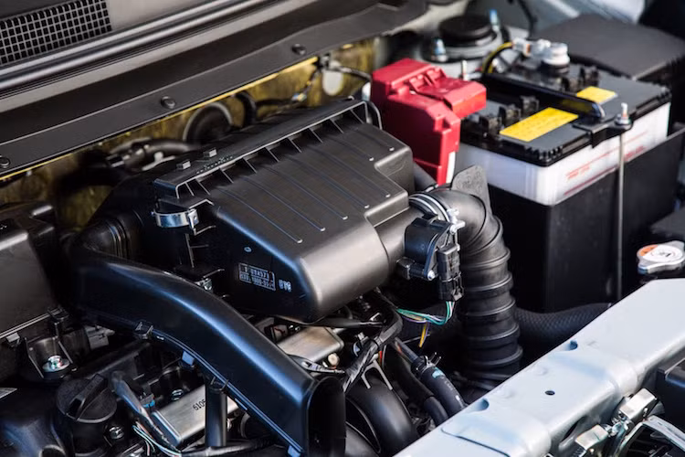 Khối động cơ 1.2l 3 xi-lanh DOHC của phiên bản cũ vẫn được sử dụng, nhưng có hệ thống điều khiển van MIVEC và trục cam thế hệ mới để công suất có thể đạt 78 mã lực. Mirage G4 vẫn được bán tại thị trường Mỹ với phiên bản số sàn hoặc số tự động vô cấp CVT.