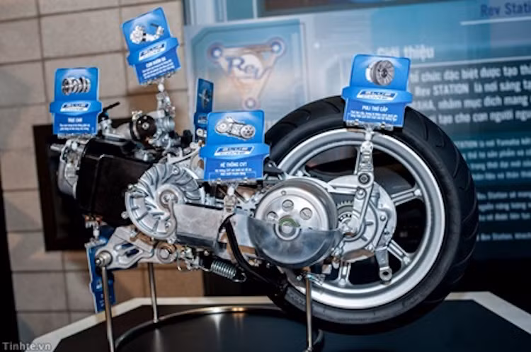 Bộ côn (ly hợp) của Grande cũng sẽ được Yamaha thay thế do côn cũ của xe có thể gây ra hiện tượng giật cục khi tăng ga, khiến người dùng không hài lòng.