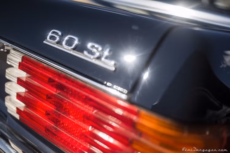 Theo những thông tin được lưu lại, AMG chỉ độ đúng 3 chiếc 560SL lên cấu hình SL60 AMG. Trong đó, một chiếc đã được đặt hàng riêng bởi chính huyền thoại F1 đã từng 7 lần vô địch Thế giới Michael Schumacher.