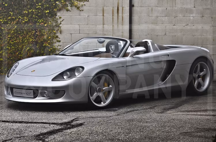 Hiện nay, chiếc Carrera GT bản thử nghiệm này đang thuộc sở hữu của Jerry Seinfield - một danh hài nổi tiếng và là nhà sưu tập xe ở Mỹ. Tuy nhiên, chiếc xe chỉ có thể được sử dụng để trưng bày và không chạy được. Khi bán nó cho Seinfield, Porsche đã tháo ECU của chiếc xe và khiến nó không thể hoạt động.