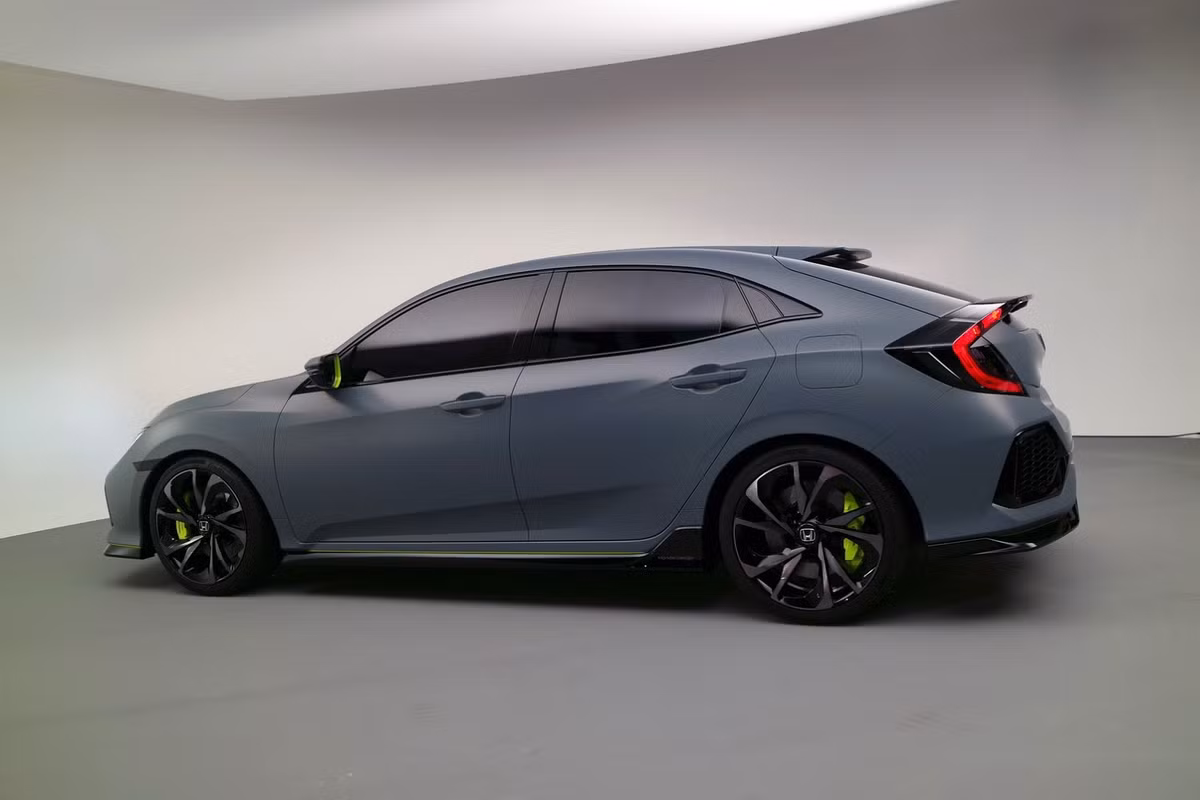 Phiên bản động cơ xăng 2.0l 4 xi-lanh i-VTEC cũ trên Civic hiện tại được nâng cấp để cho công suất lớn: 158 mã lực - tăng tới 15 mã lực. Trong khi đó, bản 1.8l đã được thay bằng khối động cơ tăng áp 1.5l tăng áp, phun xăng trực tiếp hoàn toàn mới, cho công suất lên tới 173 mã lực. Cuối cùng, phiên bản diesel sẽ có 4 xi-lanh và dung tích 1.6l.