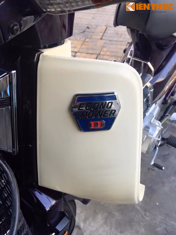 Trung bình, một chiếc Dream Thái đi tầm 5000 km trở xuống cũng đã được những người sưu tập trả giá khoảng 100 triệu đồng. Trước đây, đã từng có một chiếc Dream II đời tem lửa sản xuất năm 1992, mới chỉ đi 250 km được một nhà sưu tập tại Sài Gòn mua lại với giá 3 cây vàng.