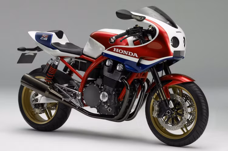 2 mẫu xe môtô thử nghiệm cuối cùng mà Honda sẽ trưng bày là phiên bản mới của chiếc Honda CB1100 thế hệ kế tiếp, cùng với chiếc cafe racer CB-R dựa trên cơ sở CB1100.