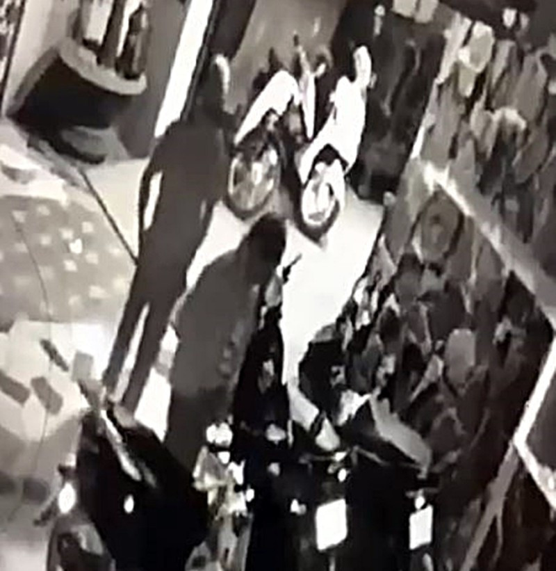 Khoi to ke dam trong thuong chu quan karaoke The ky 21-Hinh-2