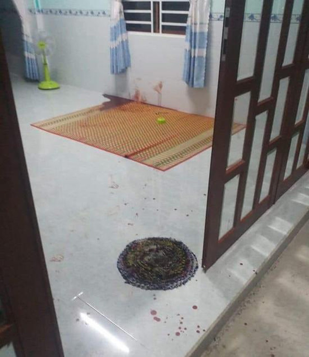  Chồng đâm chết vợ vì không chịu nấu cơm: Ngày 11/2, Cơ quan CSĐT Công an tỉnh Kiên Giang đã khởi tố bị can, bắt tạm giam Danh Cang (21 tuổi, ngụ xã Sơn Bình, huyện Hòn Đất) để điều tra về hành vi “Giết người”.