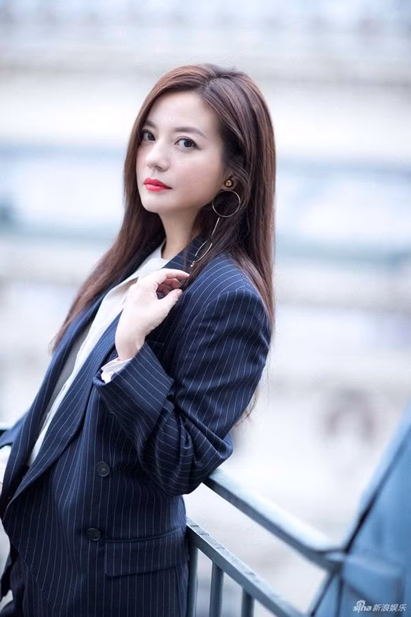 Con trai rieng cua chong Trieu Vy khoe anh gia dinh khong co me ke, dan mang xon xao-Hinh-5