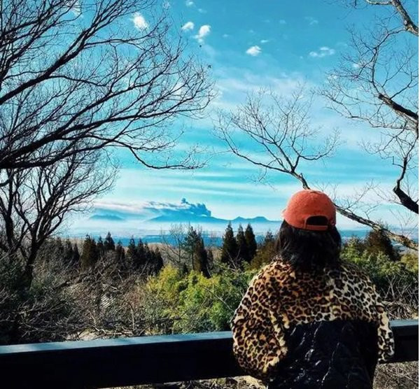 Con trai rieng cua chong Trieu Vy khoe anh gia dinh khong co me ke, dan mang xon xao-Hinh-9