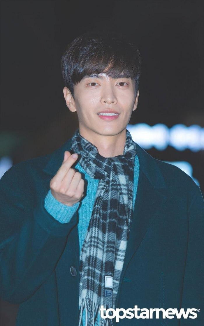 Lo danh sach 50 nghe si la tin do cua Tan Thien Dia, Knet noi gi?-Hinh-9