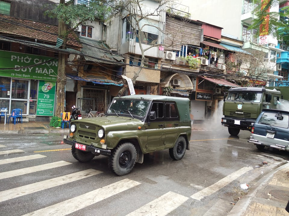 Ngày 15/2/2020, xuất cảnh từ Hà Nội, ngày 16/02/2020 nhập cảnh London (Anh), chơi tại đây 2 ngày với gia đình; ngày 18/2/2020 đi du lịch tại Milan (Italy), đến ngày 20/2/2020 quay trở lại London (Anh); ngày 25/2/2020 đi du lịch tại Paris (Pháp) đến ngày 26/02/2020 quay trở lại Anh.