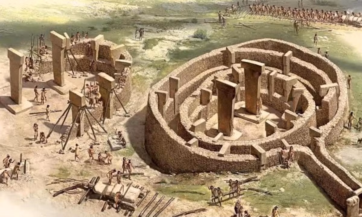 1. Ngôi đền lâu đời nhất thế giới Gobekli Tepe – Thổ Nhĩ Kỳ: khu di chỉ đá vừa được phát hiện được gọi bằng cái tên Gobekli Tepe, với niên đại được xác định đã chứng minh rằng di chỉ này là một khu đền thờ lâu đời nhất trên thế giới. (Nguồn: KhoaHoc.tv)