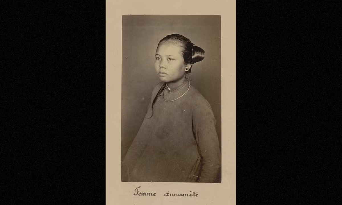 Ảnh bán thân của một người phụ nữ Nam Kỳ. (Nguồn: Émile Gsell)