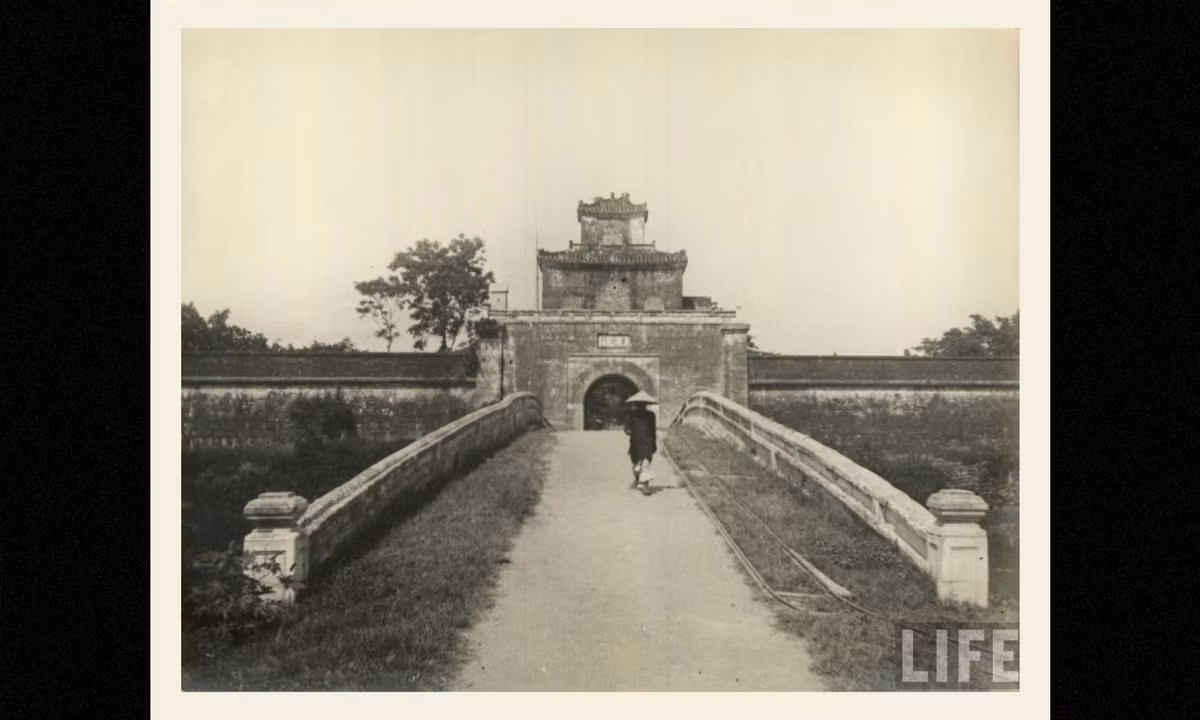 Một cánh cổng của Kinh thành Huế. (Nguồn: Life)