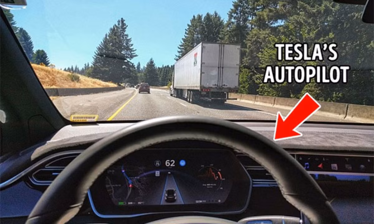 9. Xe tự lái: năm 1969, Isaac Asimov có đề cập tới nhưng chiếc ô tô có thể tự vận hành mà không cần sự điều khiển của con người.