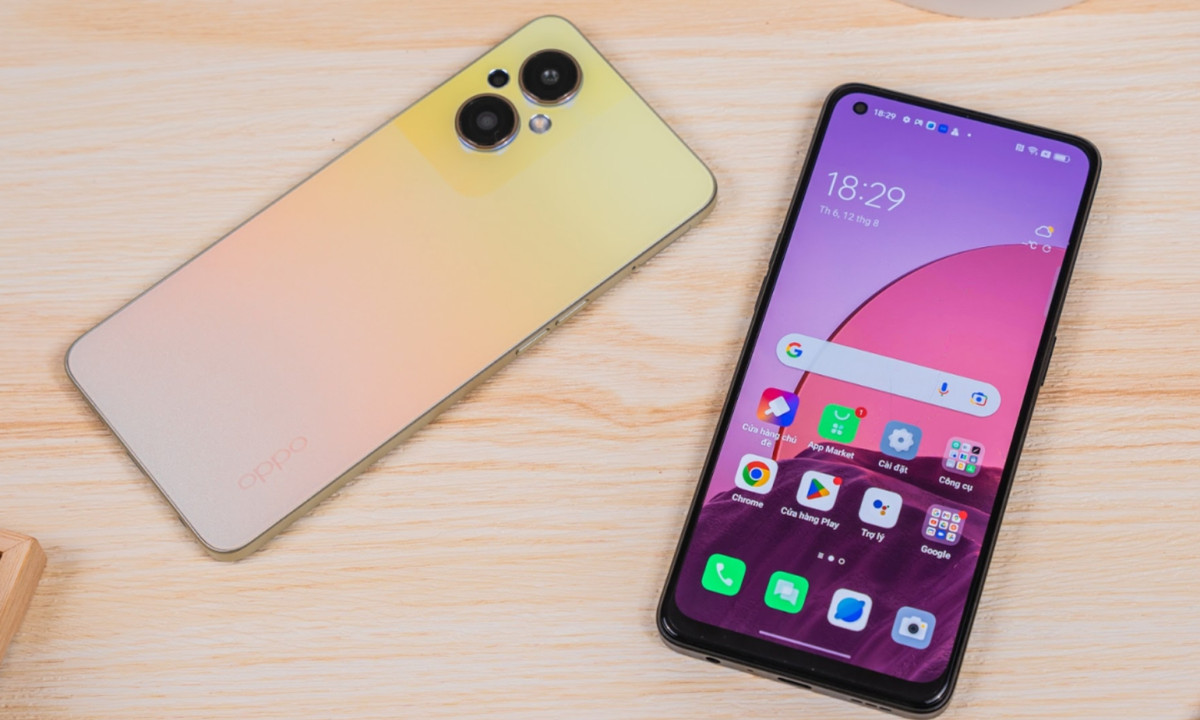 Đặc biệt, thiết bị ấy còn truyền được hình ảnh, thay thế được TV... và nói chung là giống y miêu tả về smartphone ngày nay.