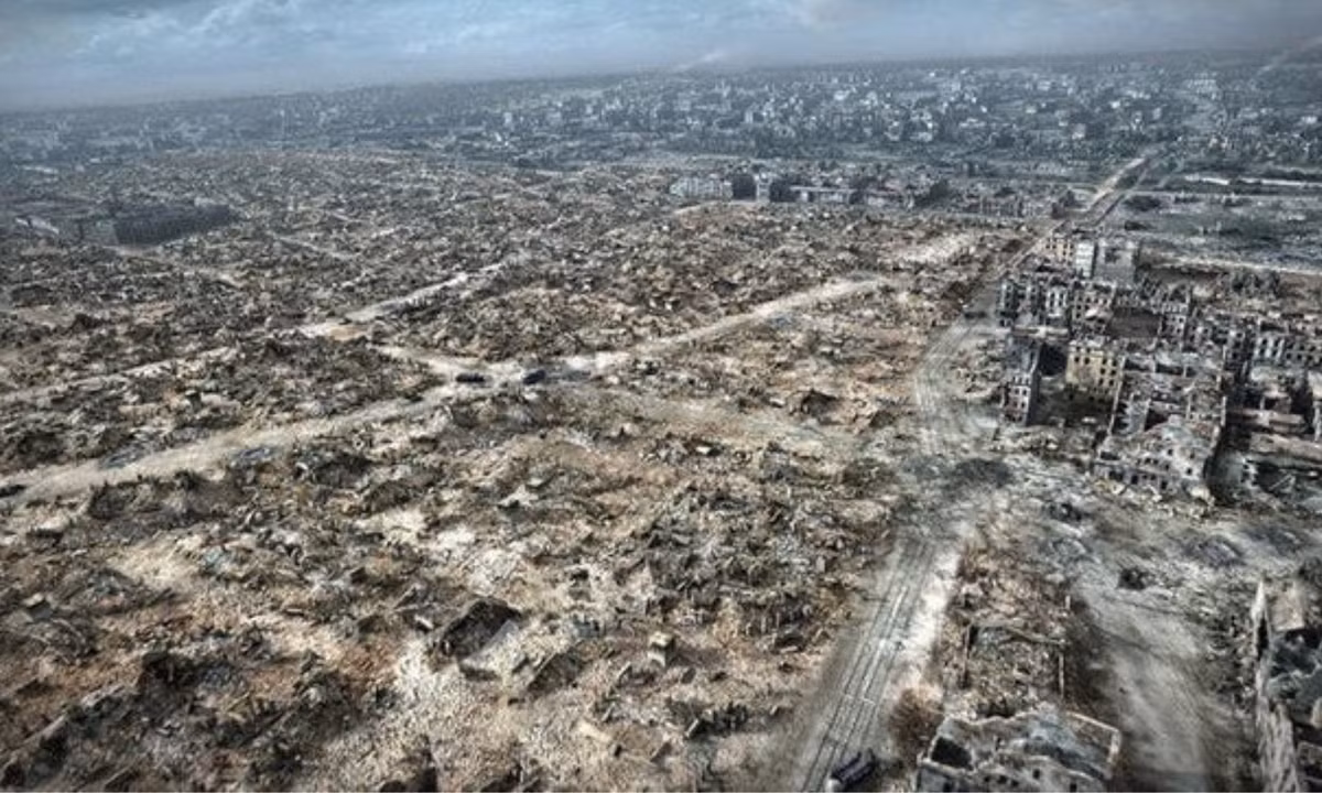 Chiến tranh đã khiến thành phố Warsaw gần như bị san phẳng bởi các cuộc không kích và ném bom. (Nguồn: ot.rg)