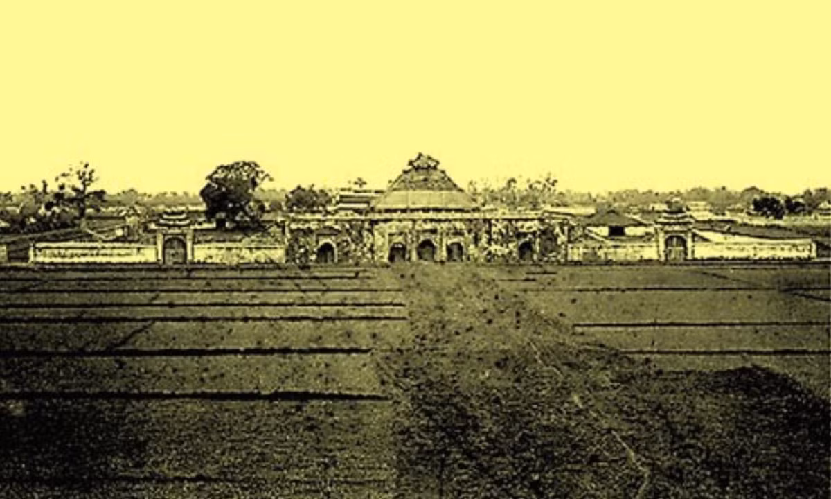 Toàn cảnh Hoàng thành nhìn từ Đoan môn.