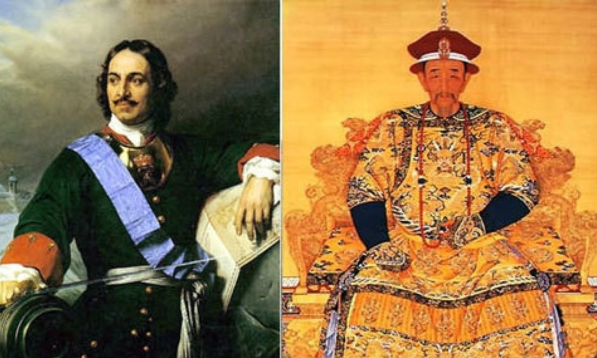 Trùng hợp 8: Peter Đại đế của nước Nga và hoàng đế Khang Hy của Trung Quốc. Hai vị gần như lên ngôi cùng lúc, lần lượt qua đời (Khang Hi mất năm 1722, Peter mất năm 1725). Peter Đại đế khai sáng liên bang Nga, hoàng đế Khang Hi gây dựng nên vương triều hùng mạnh nhất phương Đông, hai người đều làm một thế hệ vương giả có tài trí mưu lược kiệt xuất.