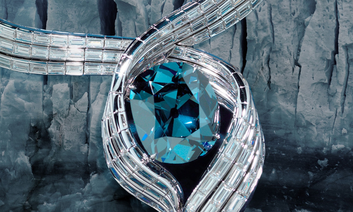 Nicholas Fouquet, người hầu cận của Vua Louis XIV đã từng đeo viên kim cương này trong một dịp đặc biệt của Hoàng gia. Không lâu sau đó, anh ta bất hòa với nhà vua và bị trục xuất khỏi Pháp. Sau đó, nhà vua đổi hình phạt thành án chung thân và giam giữ Fouquet suốt 15 năm trong nhà tù Pignerol. (Nguồn: bazaarvietnam.vn)