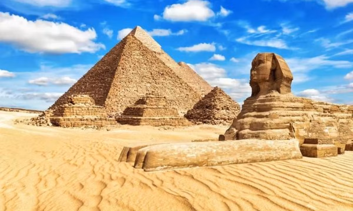 Trên thực tế, trước đây đã có một thư viện ngầm khổng lồ được khám phá ở Ai Cập nhưng bị buộc phải dừng lại bởi các nhà khảo cổ học và học giả chính thống. Đây được coi là một trong những khám phá vĩ đại nhất về Ai Cập cổ đại, nhưng chỉ một số ít người biết về sự tồn tại của nó. (Nguồn: Báo Dân trí)