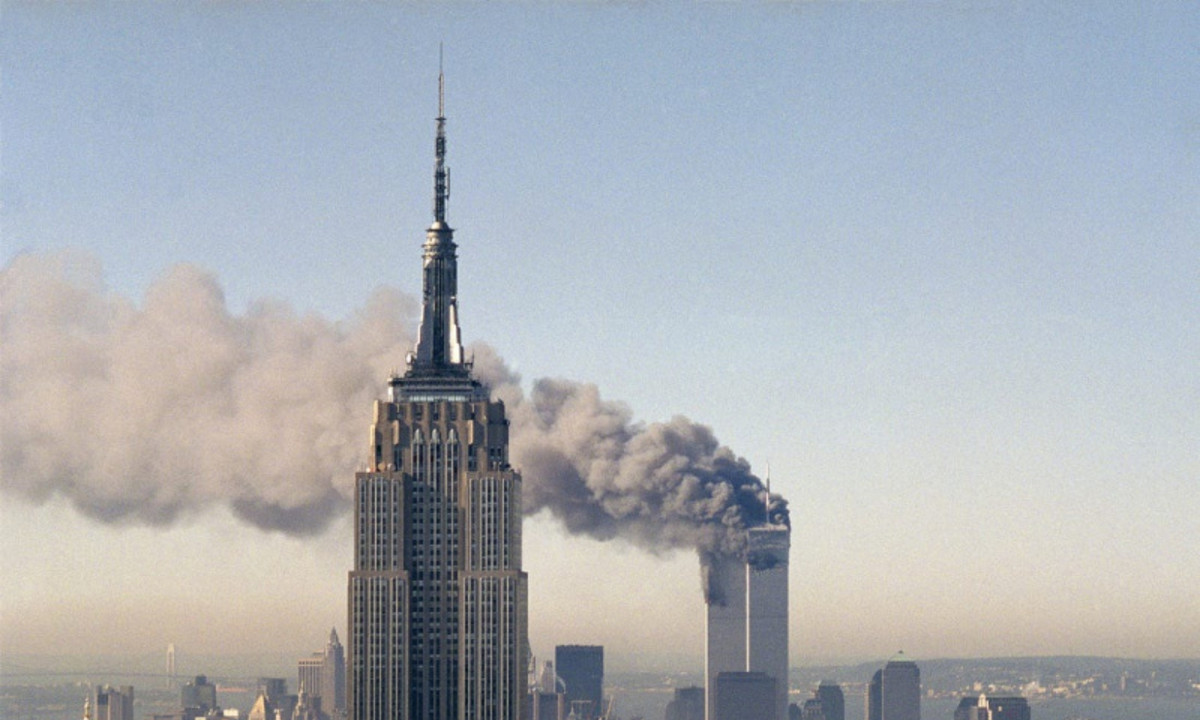 Dường như đã được ứng nghiệm với sự kiện tòa tháp đôi của Trung tâm Thương mại Thế giới (New York) đổ sập bởi vụ tấn công khủng bố ngày 11/9/2001. (Nguồn: CAND) 