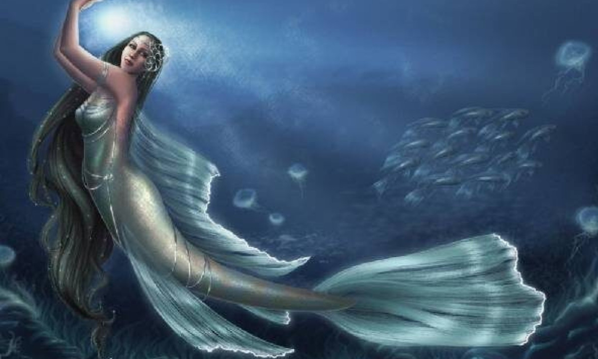 Năm 2013, tại bờ biển Kiryat Yam (Israel), một nhóm thanh niên đã ghi hình được một sinh vật giống người cá. Lúc đầu, sinh vật này nằm trên một tảng đá. Dường như ý thức được bản thân đã bị phát hiện, sinh vật này vội vàng lao mình xuống dòng nước.