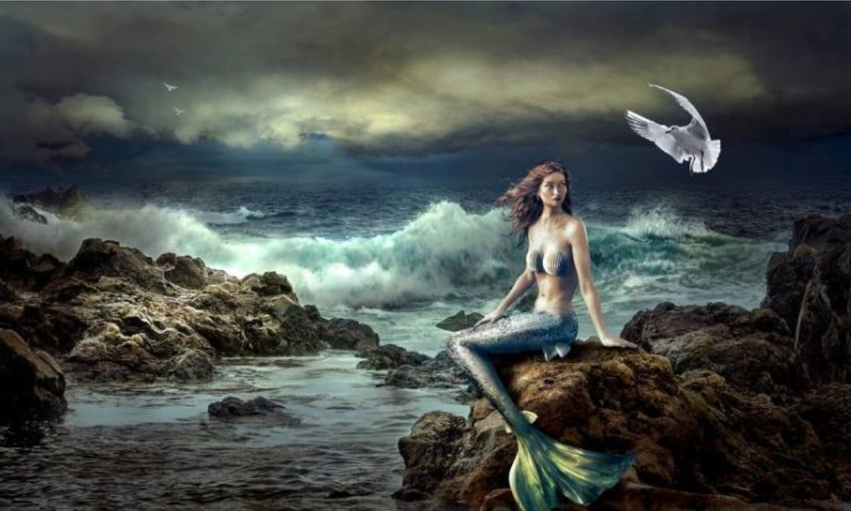 Ngày nay, truyền thông thế giới đưa tin khá nhiều về chủ đề Nhân Ngư. Năm 1979, William Malone, một giáo viên người Scotland trong khi tản bộ trên bãi biển Snis đã bất ngờ nhìn thấy một người phụ nữ với mái tóc dài màu nâu, trán tròn, phần thân trên để trần đang nổi trên mặt nước. Có thể thấy rõ phần thân dưới là một cái đuôi cá.