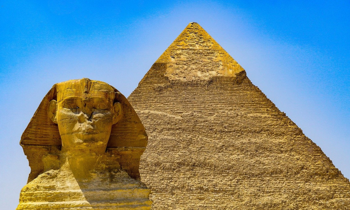 Công nghệ hiện đại cung cấp cho các nhà khảo cổ phương pháp mới để tìm kiếm các căn phòng ngầm dưới đất, thường được che chắn bởi một phiến đá lớn. (Nguồn: pyramid-of-giza.com)