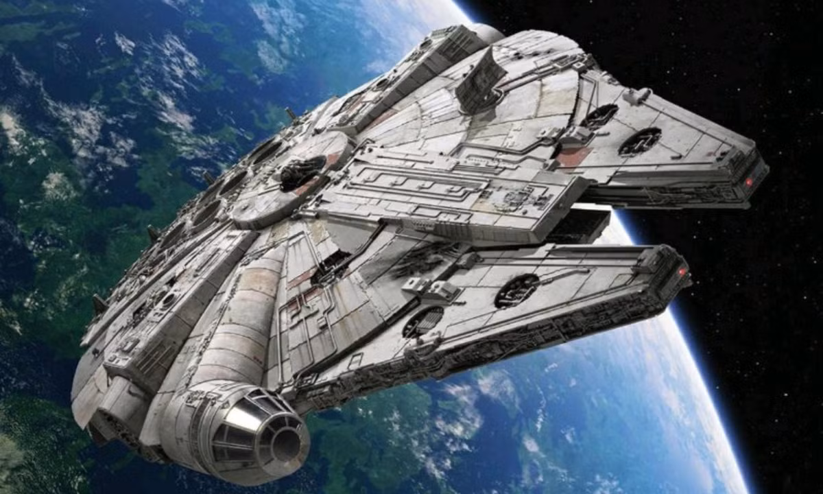 Trong lúc sử dụng thiết bị phát sóng siêu âm để tìm kiếm rượu champagne quý trong xác tàu, “Ocean X” thấy một vật thể lớn hình tròn hiện lên màn hình của thiết bị. Vật thể lạ dài 60m và dày 4m được phát hiện nằm ở độ sâu 80 – 90m trong vùng biển quốc tế giữa Thụy Điển và Phần Lan. (Nguồn: wikia.com)