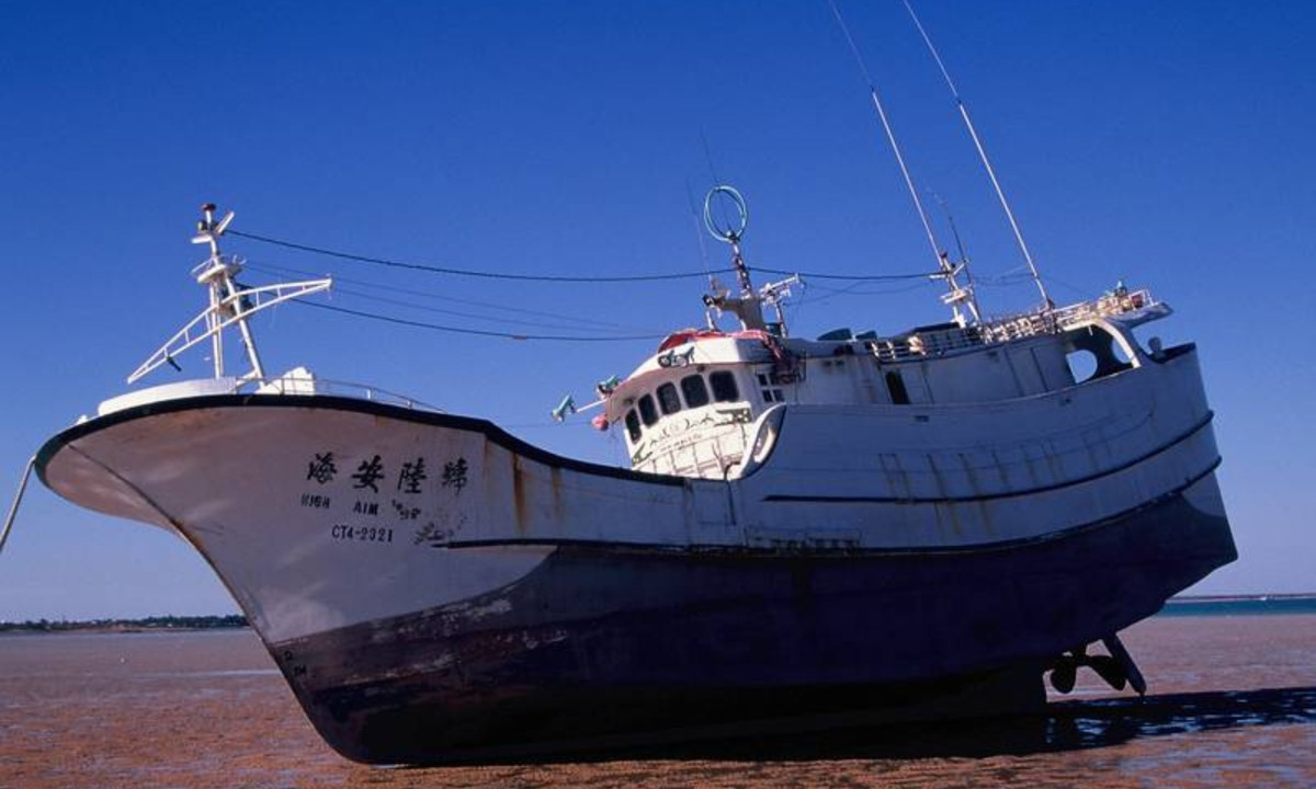 5. Tàu High Aim 6: rời cảng Liuchiu, Đài Loan vào ngày 31/10/2016 và sau đó được tìm thấy đang trôi nổi tại vùng biển của Úc ngày 8/1/2003. Một thành viên thủy thủ đoàn duy nhất được điều tra ra đã thú nhận thuyền trưởng và kỹ sư của tàu đã bị giết. Tuy nhiên, động cơ giết người và diễn biến của vụ nổi loạn này vẫn còn nằm trong vòng bí ẩn. (Nguồn: Ships Nostalgia) 