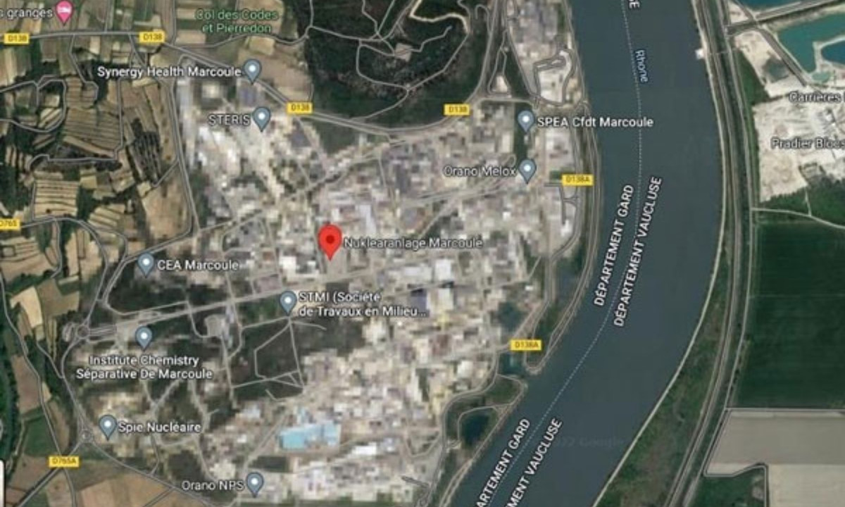 2. Ủy ban về nguyên tử và năng lượng thay thế ở Pháp: tại Pháp, gần thành phố Avignon có một trung tâm nghiên cứu hạt nhân quốc gia Marcoule, là một chi nhánh của Ủy ban Năng lượng Nguyên tử. Vị trí này được che mờ để phục vụ "mục đích nghiên cứu". (Nguồn: vietnamnet.vn)