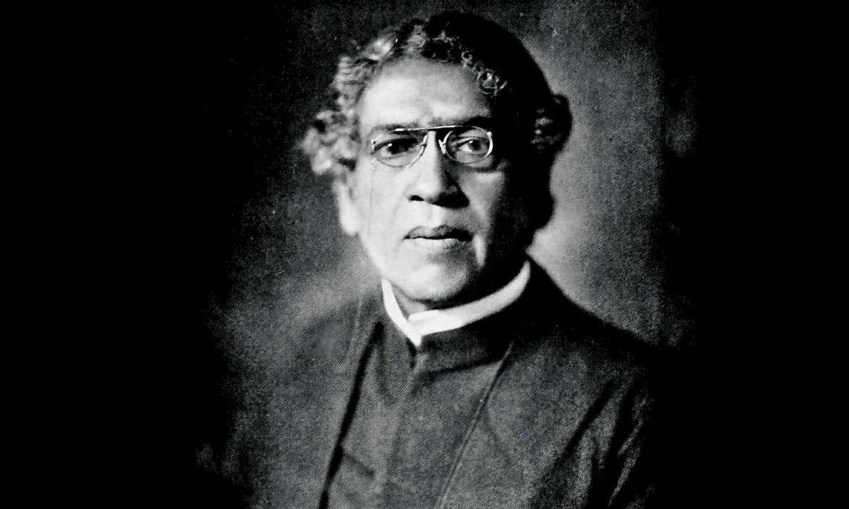 10. Jagadish Chandra Bose: nhà bác học Cộng hoà Ấn Độ, vừa là nhà vật lý, sinh học, thực vật học, khảo cổ học lừng danh tế giới. Ông đã có những thành công lớn đối với radio và lò vi ba. Ông cũng là một trong những nhà phát minh Học viện Khoa học Quốc gia Cộng hoà Ấn Độ. (Nguồn: Sidoni.net) 