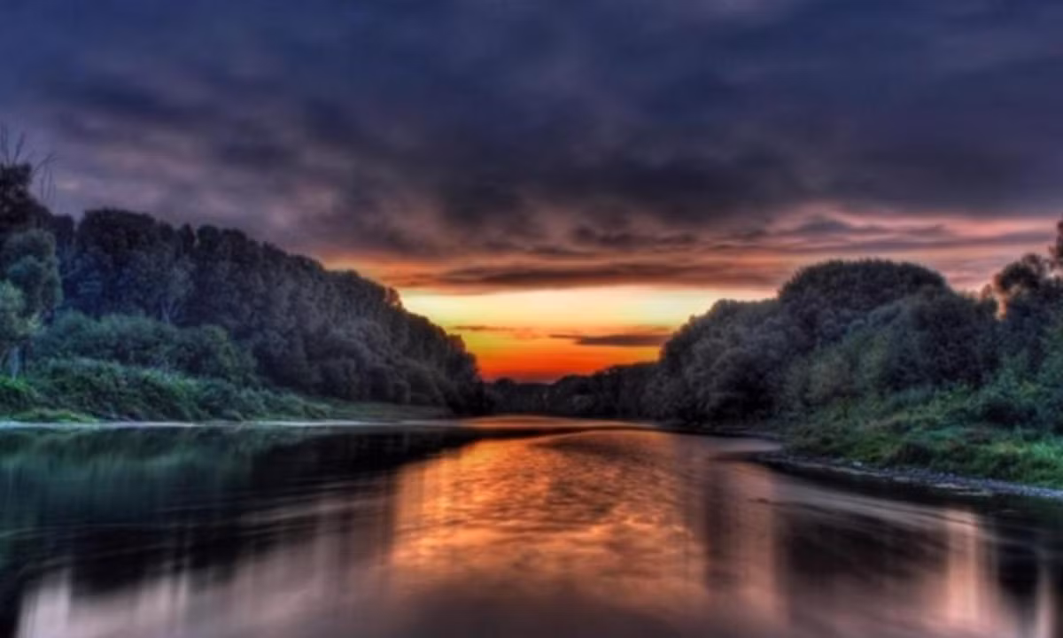 Chính vì vậy họ coi sông Nile như một vị thần linh thiêng và hàng năm họ lại tổ chức ngày lễ mừng sông Nile dâng nước với lòng biết ơn và sự trân trọng thành kính nhất. (Nguồn: aloviet.vn)