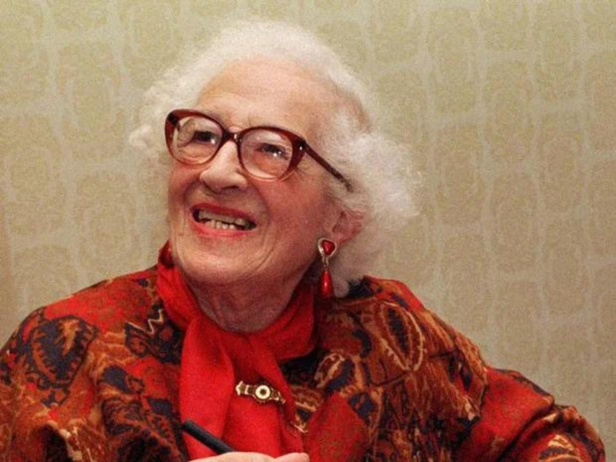 10. Người sống sót cuối cùng đã qua đời vào năm 2009: Millvina Dean vào năm 1912 là cô bé sơ sinh chỉ mới 2 tháng tuổi khi con tàu bị chìm. Bà đã được cứu sống và là người sống sót cuối cùng trên con tàu Titanic. (Nguồn: nld.com.vn) 