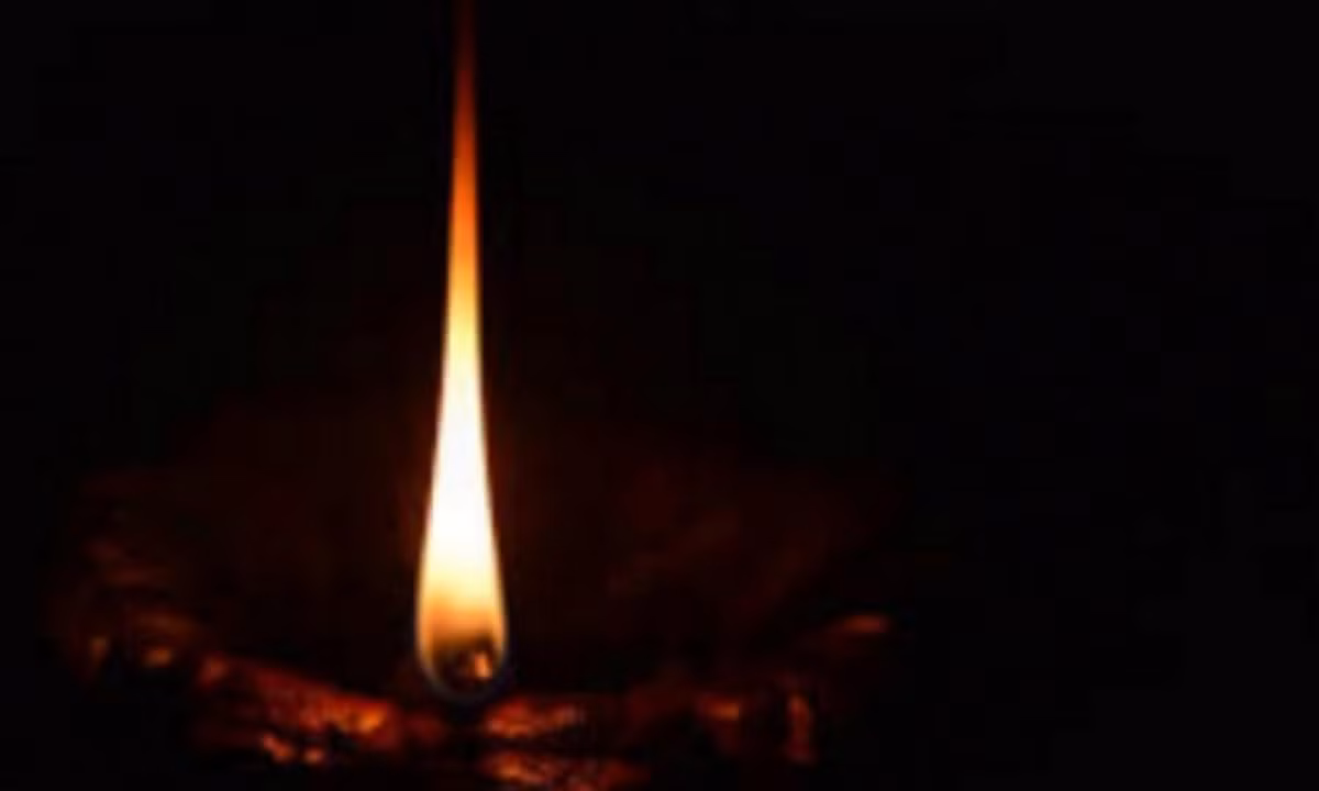 Nghiên cứu hóa học hiện đại cho thấy "ngọn lửa ma" thực chất là ngọn lửa phốt pho. (Nguồn: TravelMag)