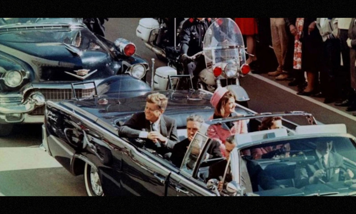 Bức ảnh đắt giá chụp Tổng thống Mỹ John F. Kennedy ở Dallas, Texas trước khi bị Lee Harvey Oswald ám sát dẫn đến cái chết của ông chủ Nhà Trắng ngày 22/11/1963.
