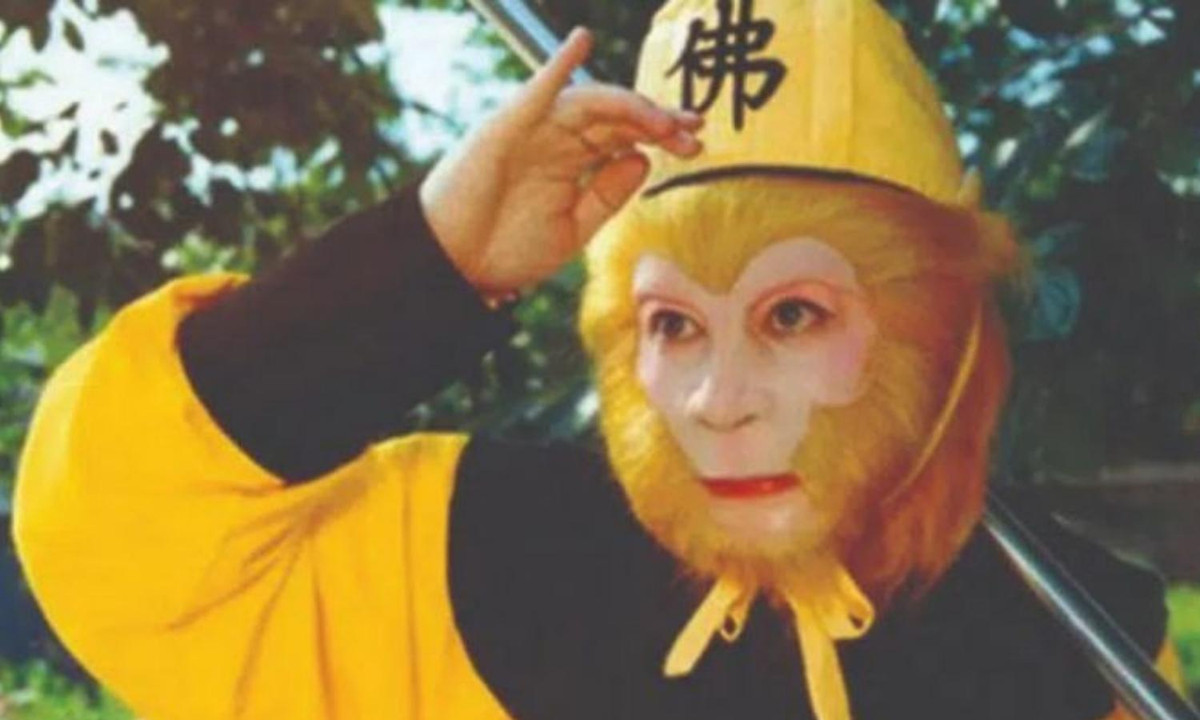 Lời chú không phức tạp, khó đoán như nhiều người nghĩ. Nó đơn giản để áp chế lại sự bốc đồng của Tôn Ngộ Không. Con người khi gặp chuyện cần phải bình tĩnh, tìm cách giải quyết, không nên nóng giận rồi làm hại đến người khác. Ảnh: Techz. 