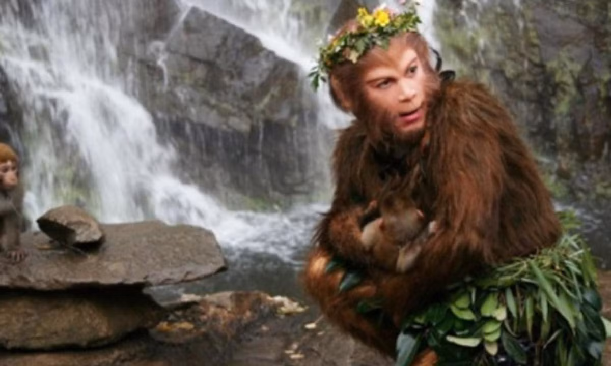 Ngộ Không chỉ là một con khỉ đá không hiểu chuyện, luôn nghĩ mình là số 1, làm mọi thứ miễn là mình vui. Cũng vì thế mà Ngộ Không dám đại náo Thiên cung rồi bị Như Lai Phật Tổ giam ở Ngũ hành sơn suốt 500 năm. Ảnh: Dân Việt.